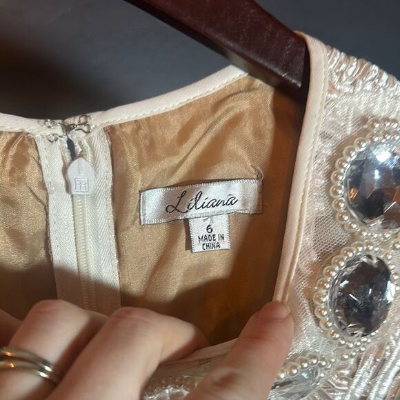 White and Silver Embellished Sheath Cocktail Dress - Picture 2 of 8